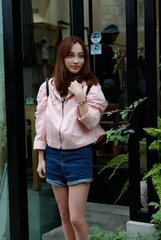 手机炒股软件免费下载_: 黑暗中的光明，难道不值得被发现？